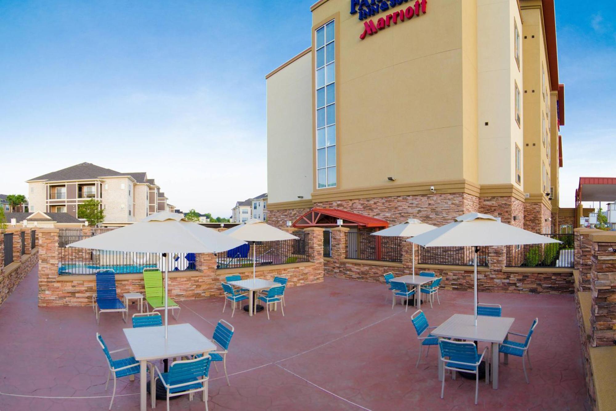 Fairfield Inn And Suites By Marriott North Spring Kültér fotó